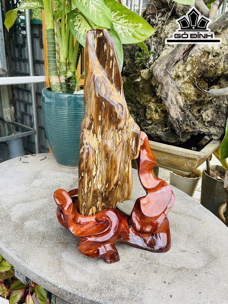 Tác Phẩm Gỗ Hóa Ngọc Cao 56 (cm) 12kg