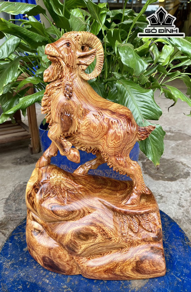 Tượng Nhất Dương Gỗ Cẩm Cao 39 Ngang 26 Sâu 13 (cm)