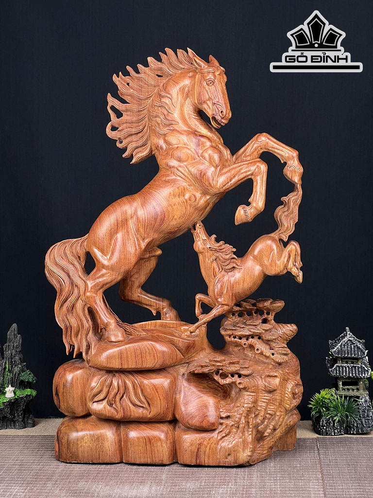 Tượng Song Mã Quần Tùng Gỗ Hương Cao 60 Ngang 38 Sâu 16 (cm)