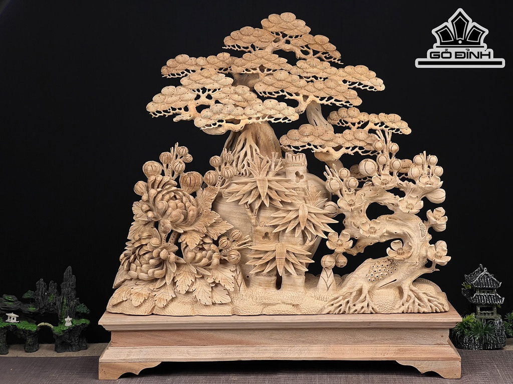 Cây Tùng Bốn Mùa Phú Quý Gỗ Ngọc Am Cao 67 Ngang 65 Sâu 30 (cm)