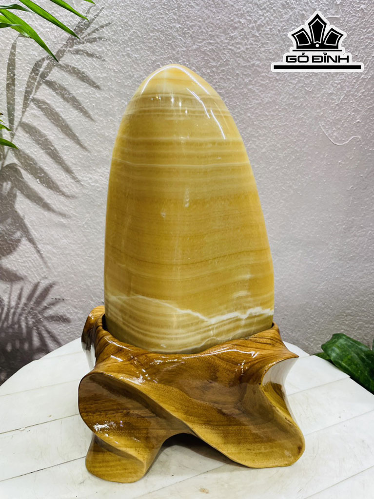 Tác Phẩm Đá Ngọc Hoàng Long Cao 30 Ngang 16 (cm) 6kg