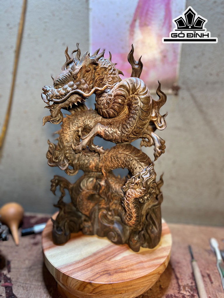 Tượng Nhất Long Gỗ Trắc Cao 34 Ngang 20 Sâu 11 (cm)