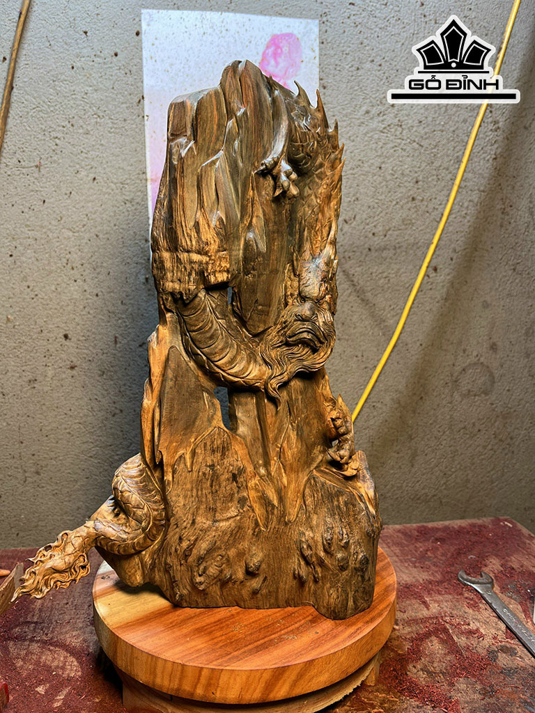 Tượng Rồng Phong Thủy Gỗ Nu Trắc Cao 40 Ngang 30 Sâu 21 (cm)