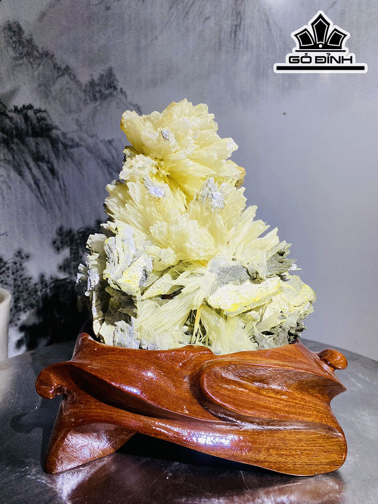 Bông Hoa Ưu Đàm Đá Trầm Tích Cao 19 Ngang 16 (cm) 1,7kg