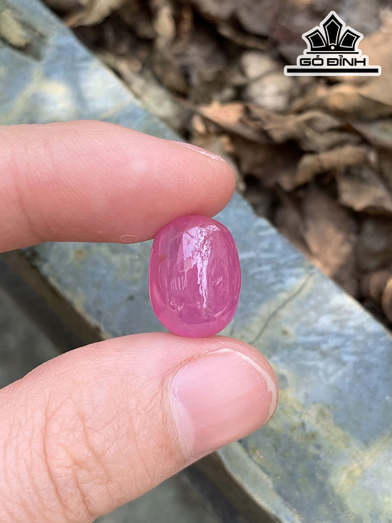 Viên Đá Ruby Cao 13,5 Ngang 10,2 Sâu 7 (mm) 16cts