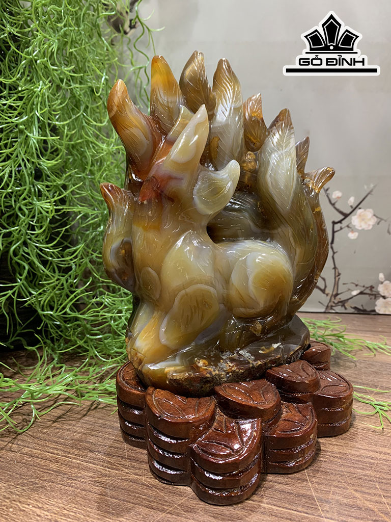 Cửu Vĩ Hồ Ly Đá Mã Não Cao 21,5 Ngang 13,6 Sâu 12 (cm) 2,43kg