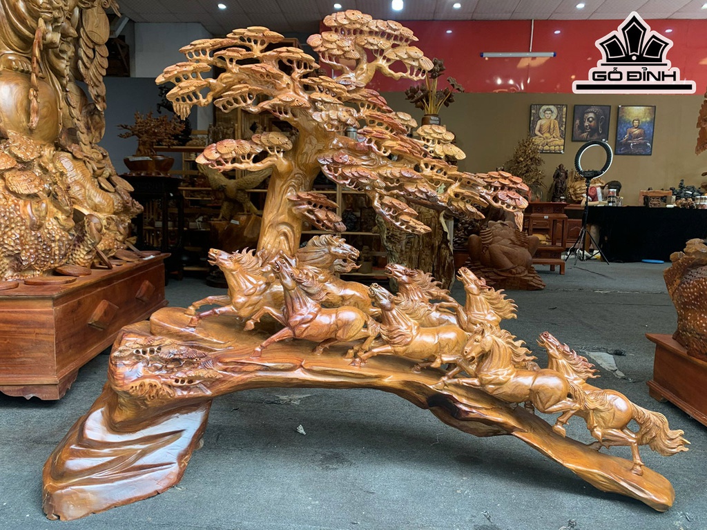 Tượng Bát Mã Quần Tùng Gỗ Hương Cao 101 Ngang 126 Sâu 38 (cm)