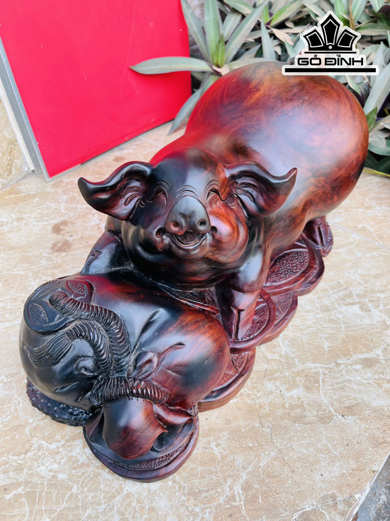 Tượng Heo Gỗ Trắc Cao 21 Ngang 45 Sâu 20 (cm)