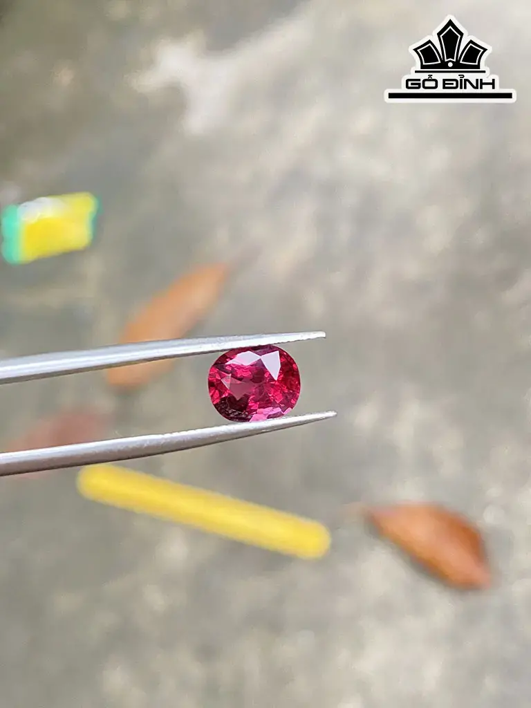 Viên Đá Spinel Hồng Dâu Lục Yên 1,75cts