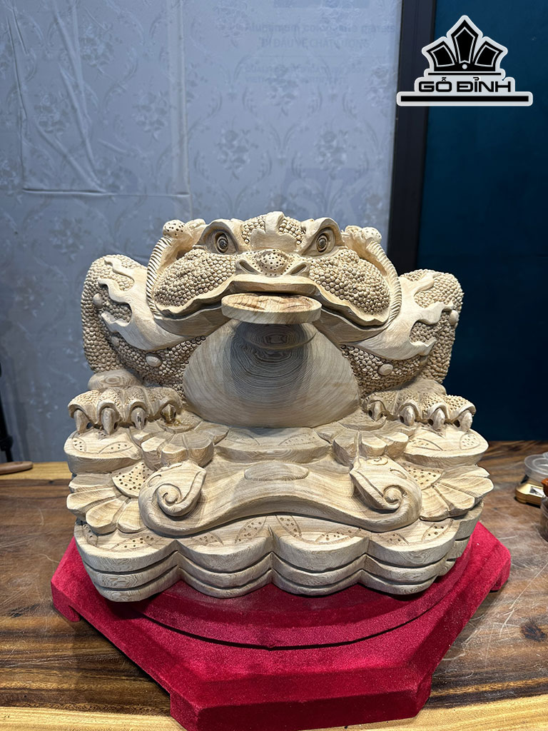 Tượng Thiềm Thừ Gỗ Ngọc Am Cao 38 Ngang 45 Sâu 45 (cm)
