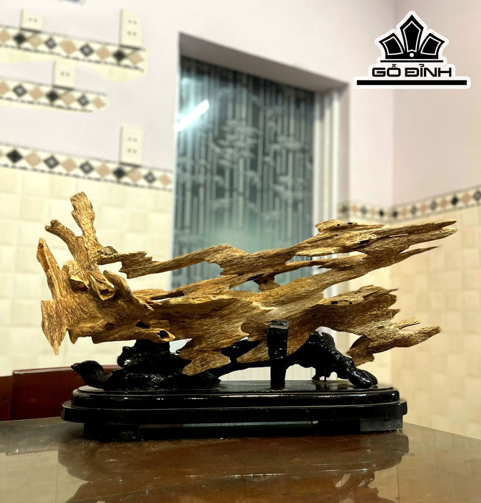 Núi Cảnh Trang Trí Gỗ Trầm Hương Cao 38 Ngang 68 Sâu 14 (cm) 688gr