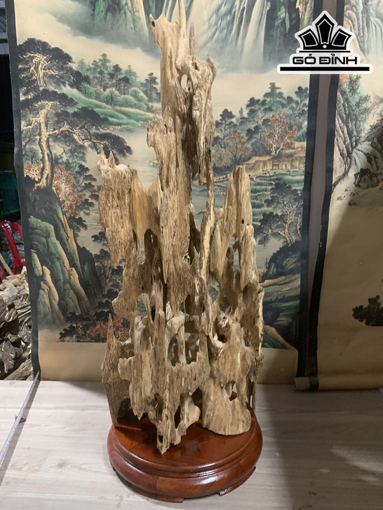 Núi Cảnh Trang Trí Gỗ Trầm Hương Cao 85 Ngang 25 (cm) 1kg