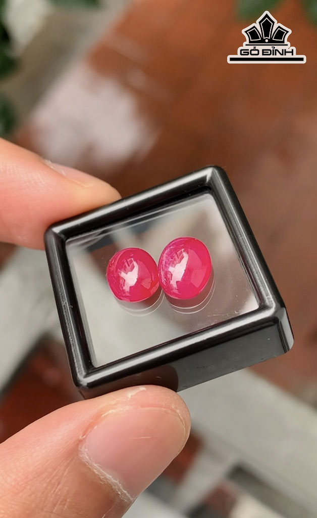 Cặp Đá Ruby Lục Yên 5,35cts