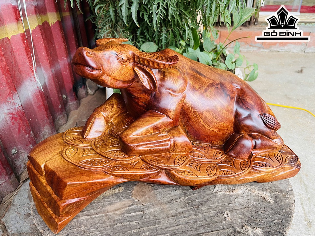 Tượng Trâu Gỗ Hương Cao 28 Ngang 15 Sâu 20 (cm)