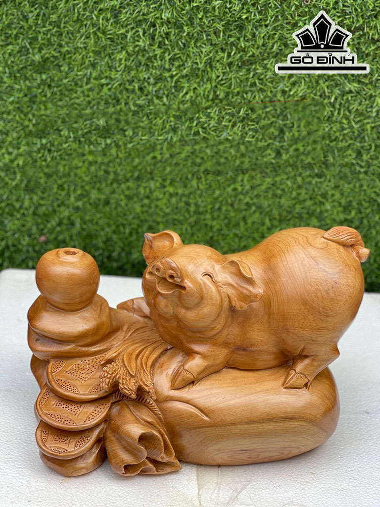 Tượng Heo Gỗ Ngọc Am Cao 25 Ngang 35 Sâu 17 (cm)