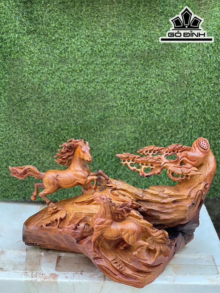 Tượng Song Mã Uyên Ương Gỗ Hương Cao 39 Ngang 60 Sâu 36 (cm)