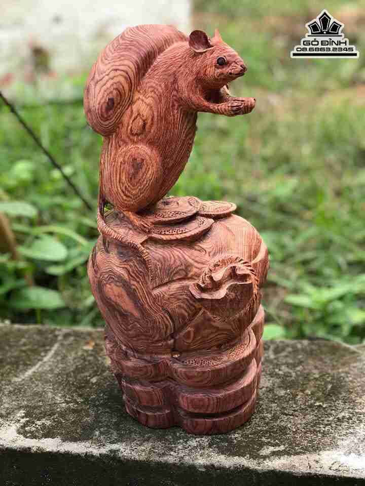 Tượng Chuột Vác Bao Tiền Gỗ Cẩm  Cao 36 Rộng 16 Dày 13 (cm)