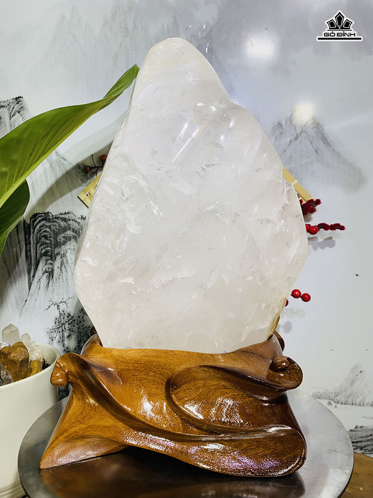 Núi Cảnh Đá Thạch Anh Trắng Cao 46 Ngang 26 (cm) 21,2kg