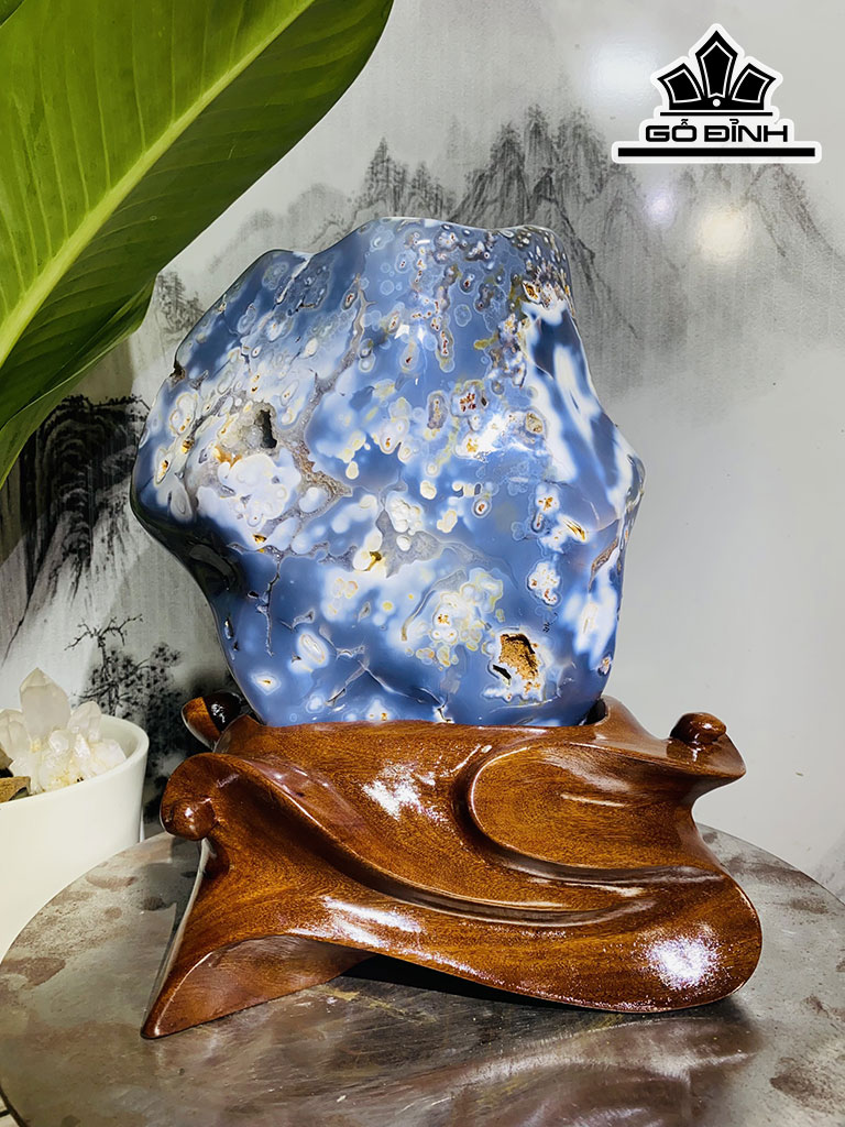 Tác Phẩm Đá Mã Não Cao 31 Ngang 23 (cm) 9,3kg