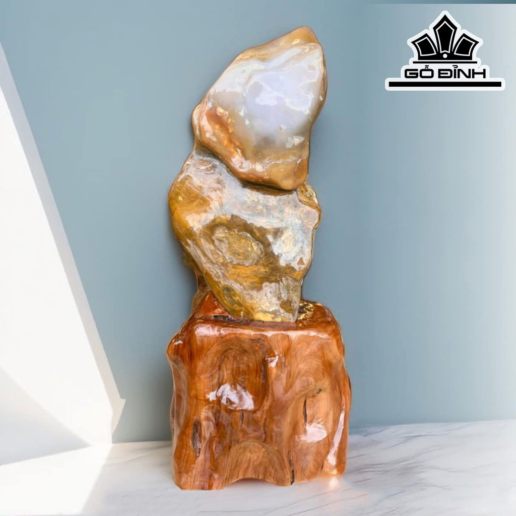 Tác Phẩm Đá Mã Não Cao 100 Ngang 40 (cm) 64kg