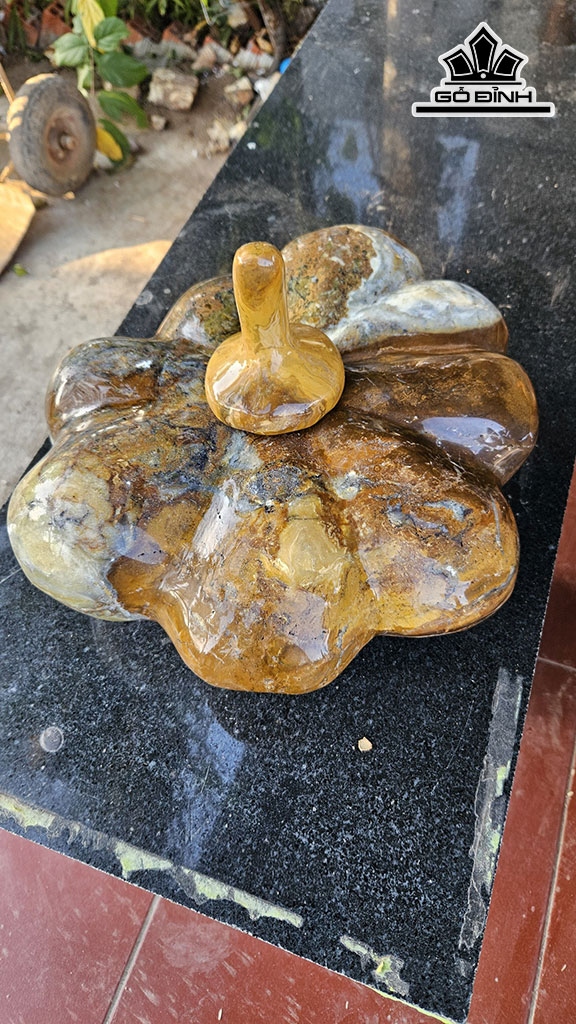 Tác Phẩm Trái Bí Đá Canxedon Ngang 34 (cm) 16,5kg