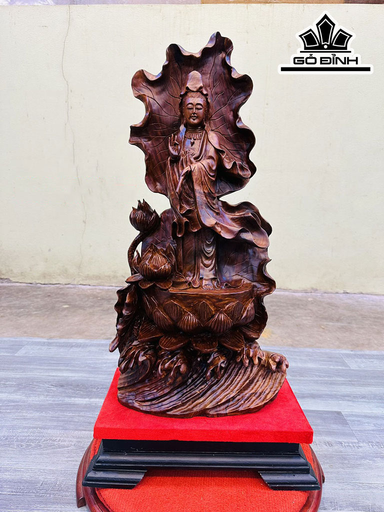 Tượng Quán Thế Âm Bồ Tát Gỗ Cẩm Cao 65 Ngang 33 Sâu 20 (cm)