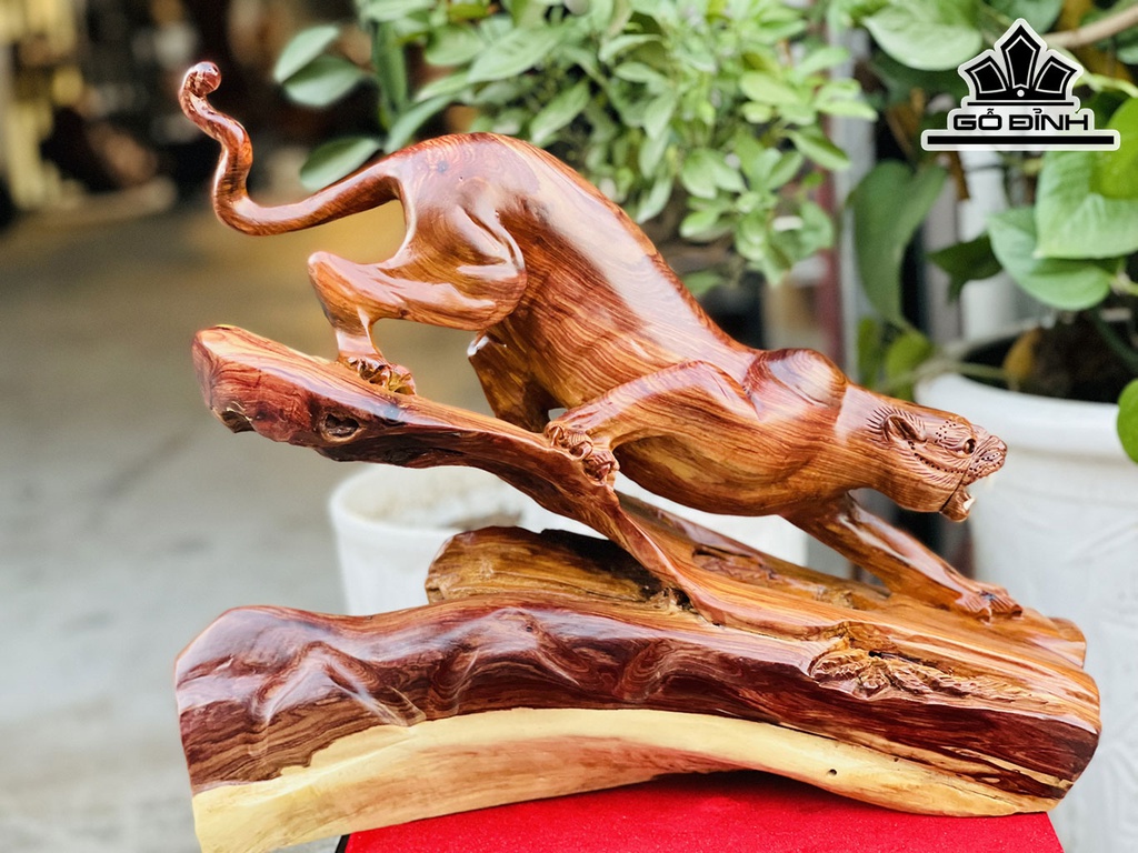 Tượng Báo Gỗ Cẩm Cao 39 Ngang 46 Sâu 17 (cm)