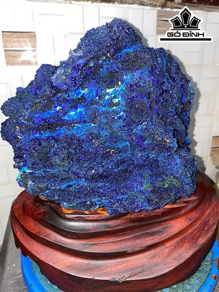Tác Phẩm Đá Azurite Cao 30 (cm) 9,8kg