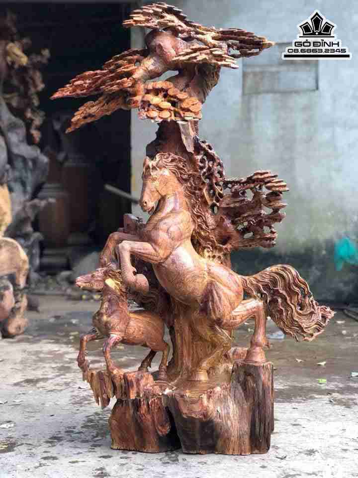 Tượng Ngựa Cha Con Gỗ Cẩm  Cao 136 Rộng 80 Sâu 45 (cm)