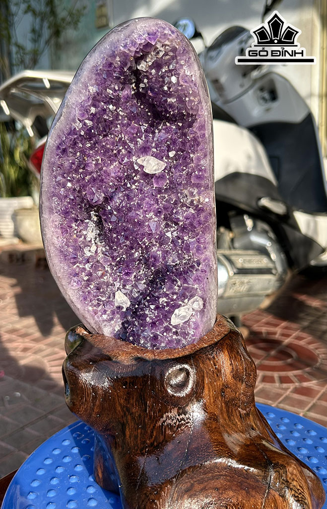Tinh Thể Đá Thạch Anh Tím cao 28 (cm) 2,6kg