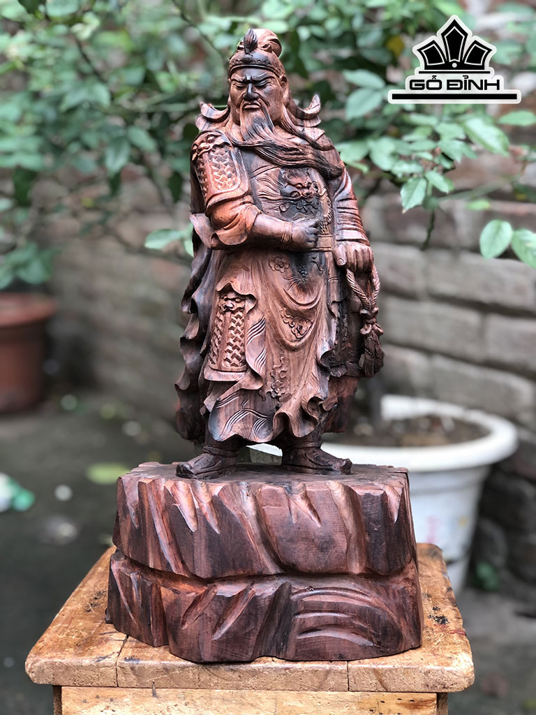 Tượng Quan Công Gỗ Trắc Cao 41 Ngang 21 Sâu 17 (cm)