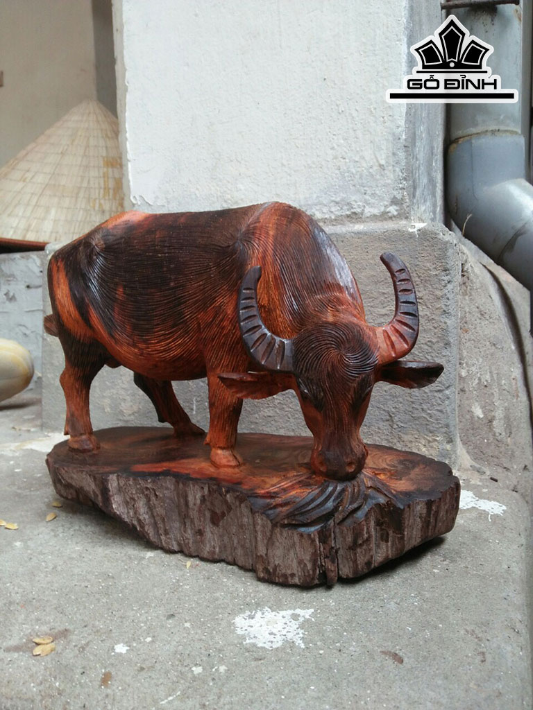 Tượng Trâu Gỗ Trắc Cao 17 Ngang 23 Sâu 10 (cm)