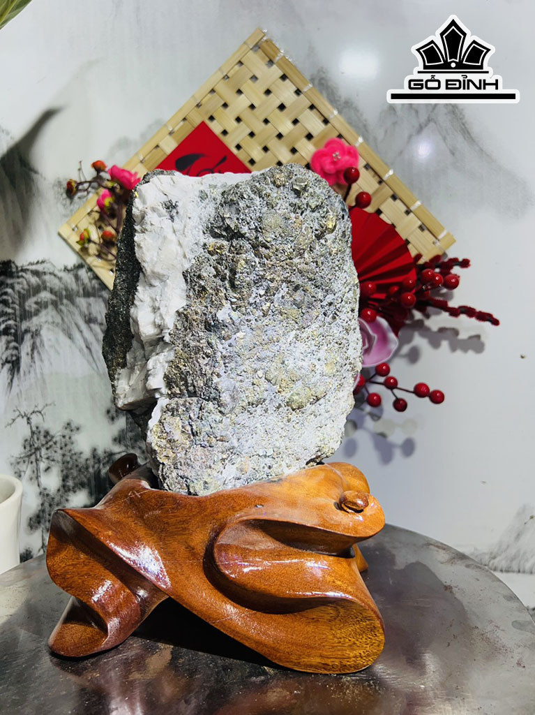 Vàng Găm Tinh Thể Đá Pyrite Cao 27 Ngang 18 (cm) 8,1kg
