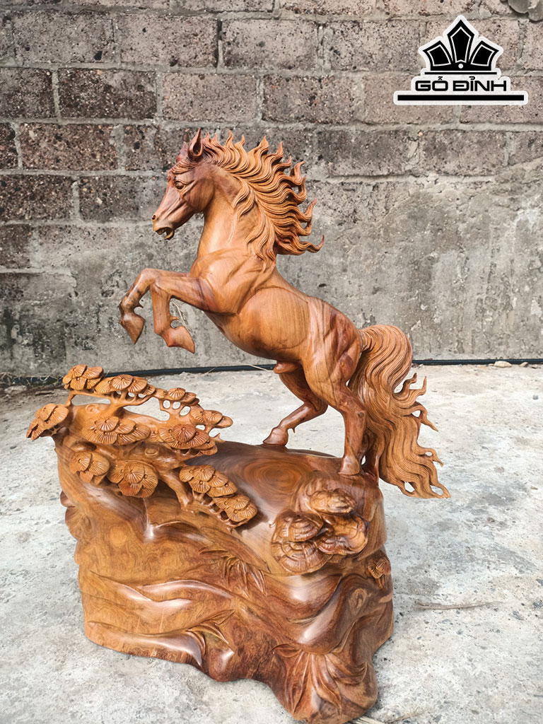 Tượng Ngựa Phong Thủy (Nhất Mã Phi Thiên) Gỗ Hương Cao 63 Ngang 58 Sâu 30 (cm)