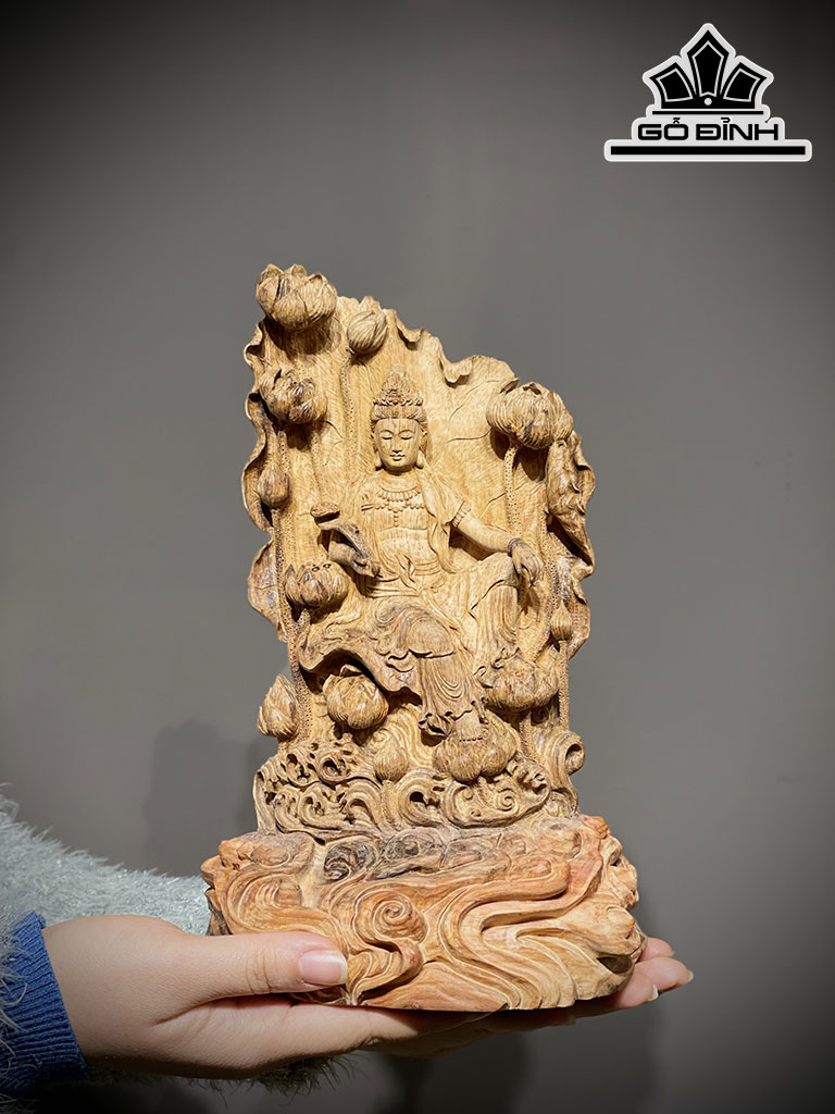 Quan Thế Âm Bồ Tát Gỗ Sưa Cao 21 Ngang 13,5 Sâu 5 (cm)