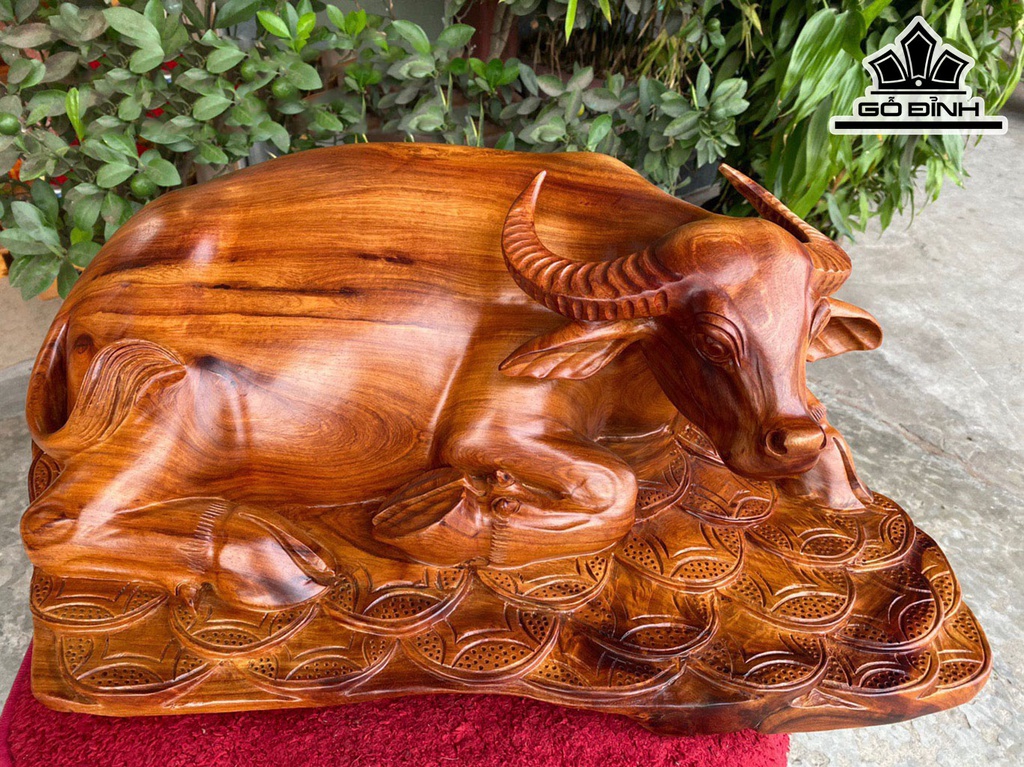 Tượng Trâu Gỗ Hương Cao 25 Ngang 59 Sâu 38 (cm)