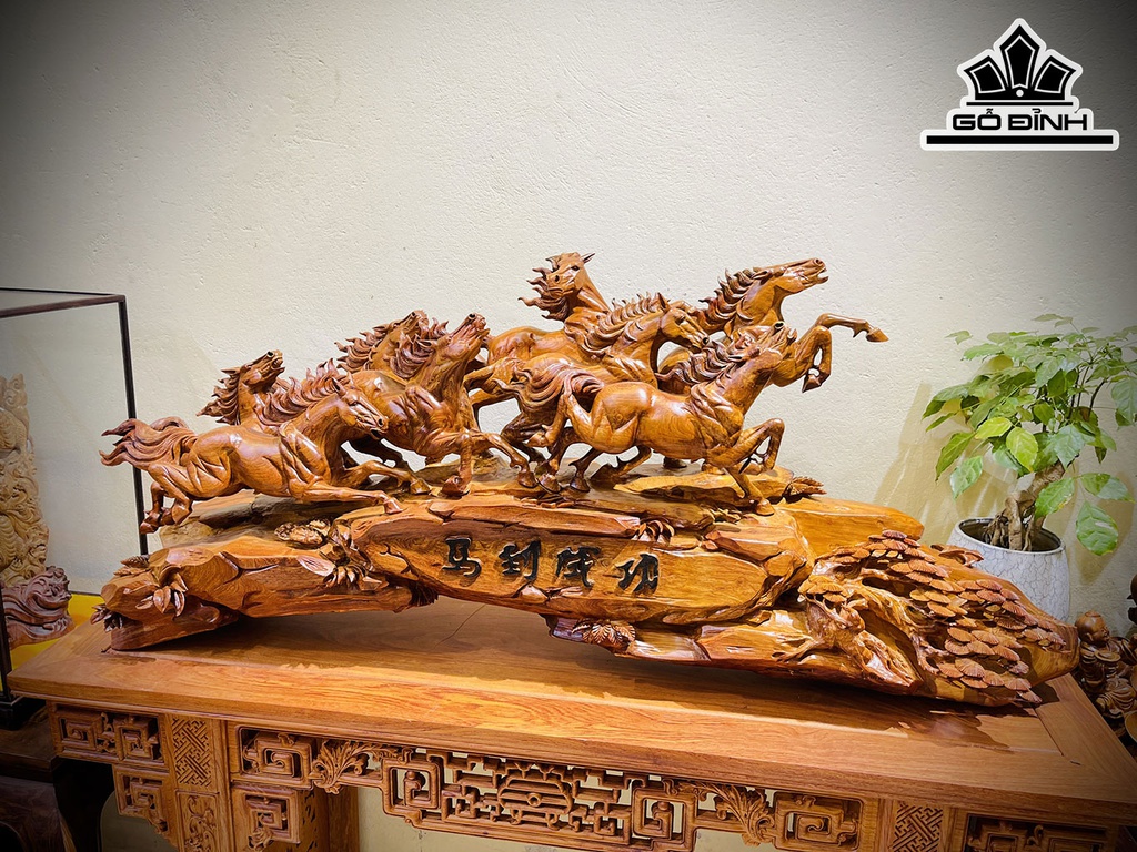 Tượng Mã Đáo Thành Công Gỗ Hương Cao 50 Ngang 126 Sâu 28 (cm)
