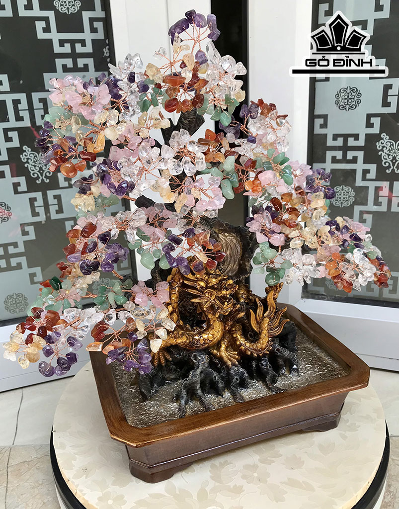 Cây Hưng Long Đá Thạch Anh Ngũ Sắc Cao 39,5 Ngang 39,5 Sâu 18 (cm) 2,6kg