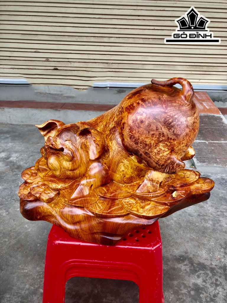 Tượng Heo Phong Thủy Gỗ Nu Hương Cao 32 Ngang 42 Sâu 27 (cm)