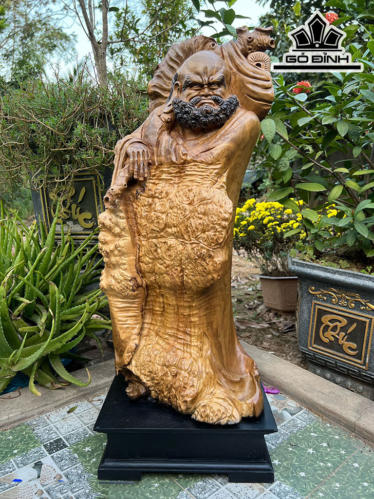 Tượng Đạt Ma Gỗ Nu Dổi Cao 68 Ngang 28 Sâu 25 (cm)