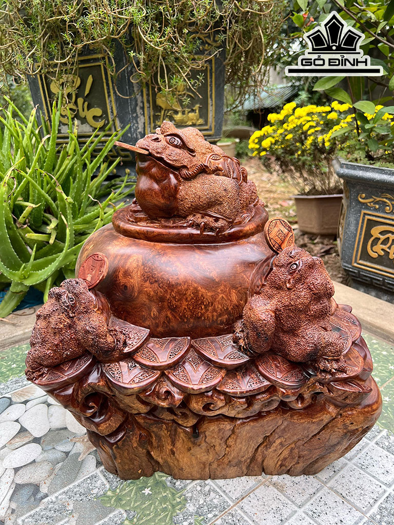Tượng Tam Cóc Trấn Bình Gỗ Nu Hương Cao 39 Ngang 38 Sâu 33 (cm)