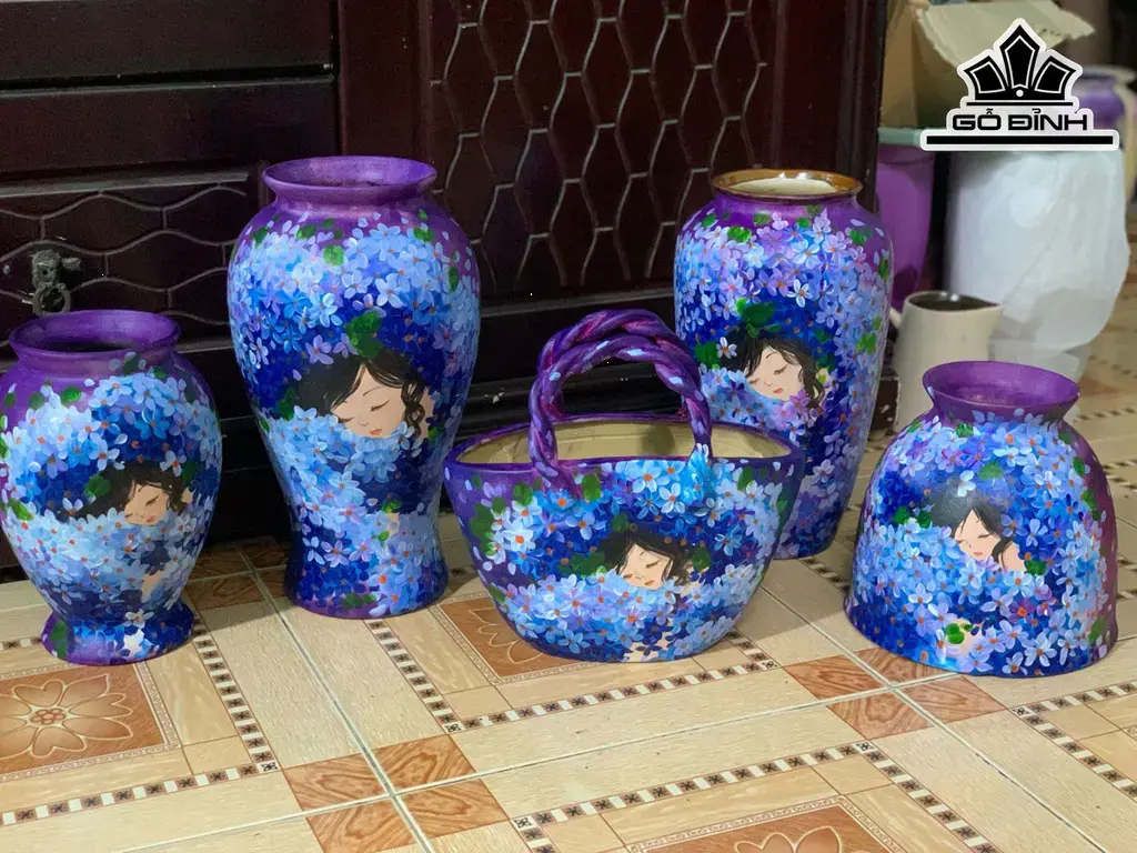 Set Cô Gái Mơ Màng Trên Hoa Cẩm Tú Cầu Gốm Bát Tràng