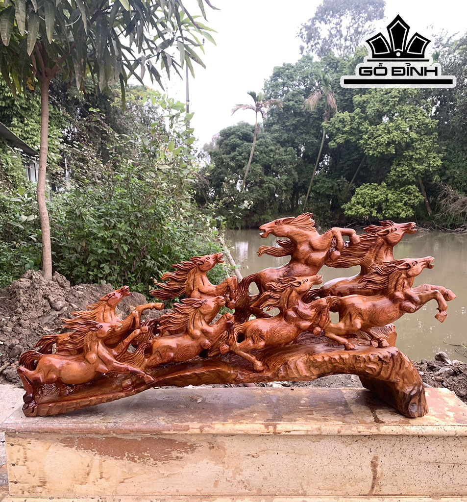 Tượng Mã Đáo Thành Công Gỗ Hương Cao 38 Ngang 81 Sâu 22 (cm)