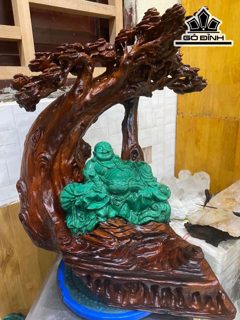 Tác Phẩm Di Lặc Đá Malachite Cao 59 Ngang 45 (cm) 17kg