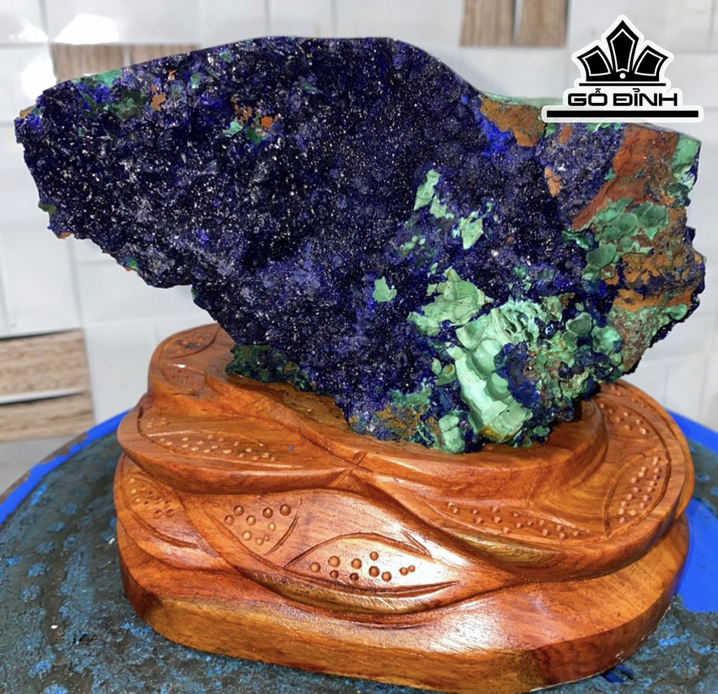 Tác Phẩm Đá Azurite Cao 15 Ngang 15 (cm) 2,4kg