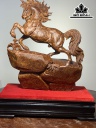Tượng Ngựa Phong Thủy (Nhất Mã Thong Dong) Gỗ Nu Ngọc Am Cao 42 Ngang 33 Sâu 15 (cm)