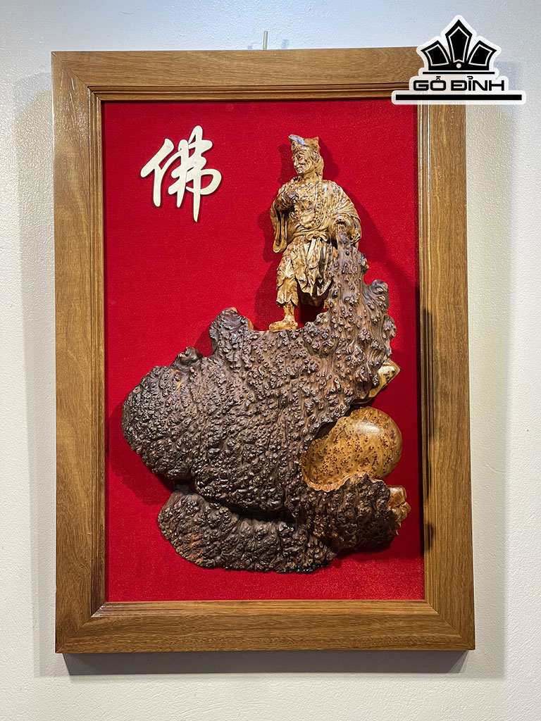 Tượng Tế Công Gỗ Nu Ngọc Am Cao 52 Ngang 35 Dày 10 Khung 70-48 (cm)