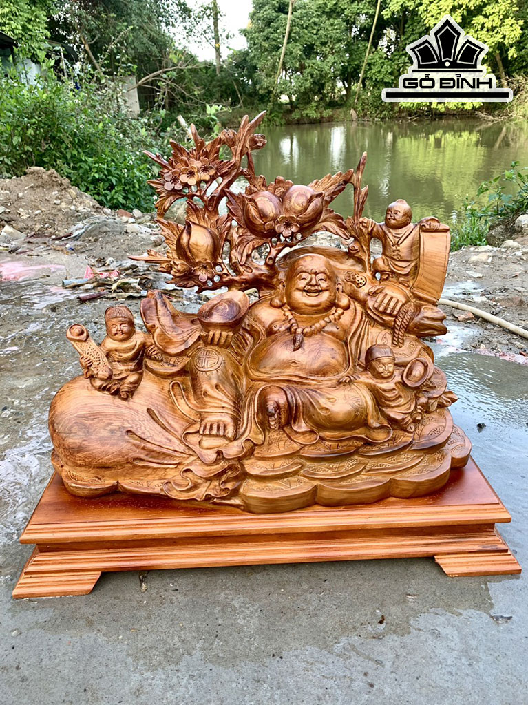 Tượng Phật Di Lặc Tam Phúc Vác Cành Đào Gỗ Hương Cao Cả Kỷ 56 Ngang 60 Sâu 29 (cm)