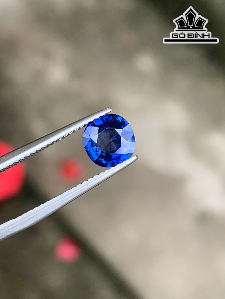 Viên Đá Sapphire Xanh Cao 7 Ngang 6,7 Sâu 3,2 (mm) 1,42cts