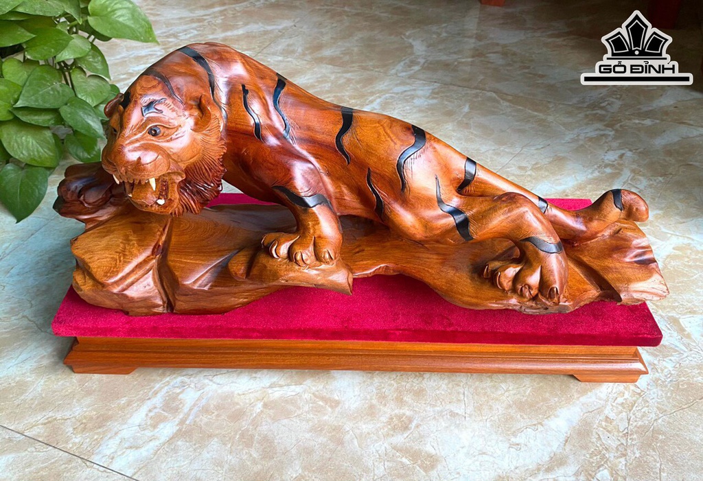 Tượng Hổ Phong Thủy Gỗ Hương Cao Cả Kỷ 28 Ngang 51 Sâu 17 (cm)